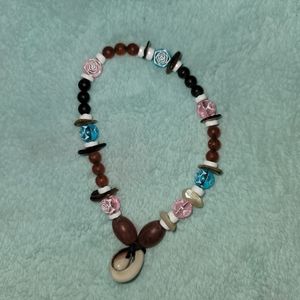 Beaded Bracelet with Shell Accent